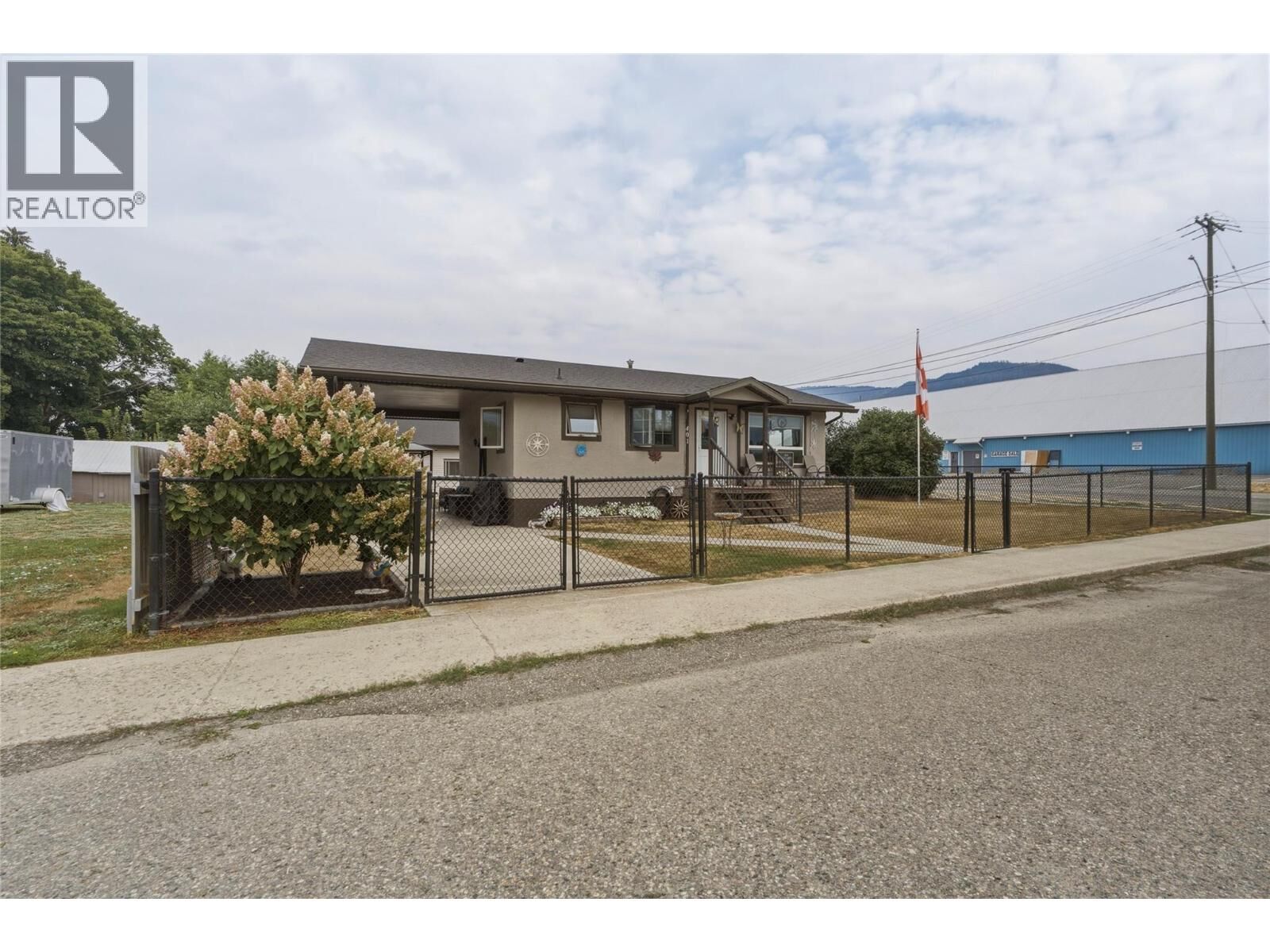 Property Photo: 401 Howard Avenue BC V4Y 4A4
