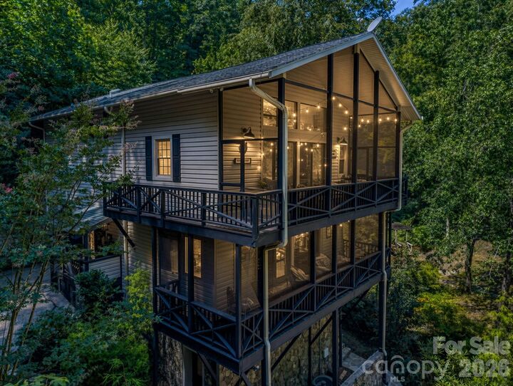 Property Photo:  485 Grandview Drive  NC 28746 