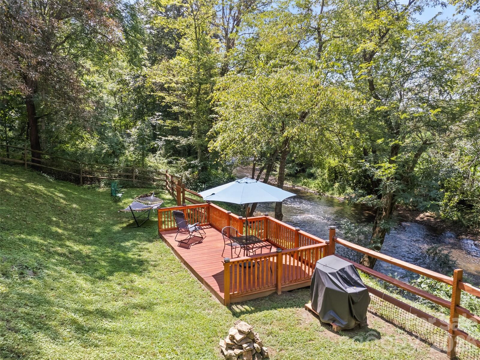 Property Photo: 404 Loop Road NC 28721