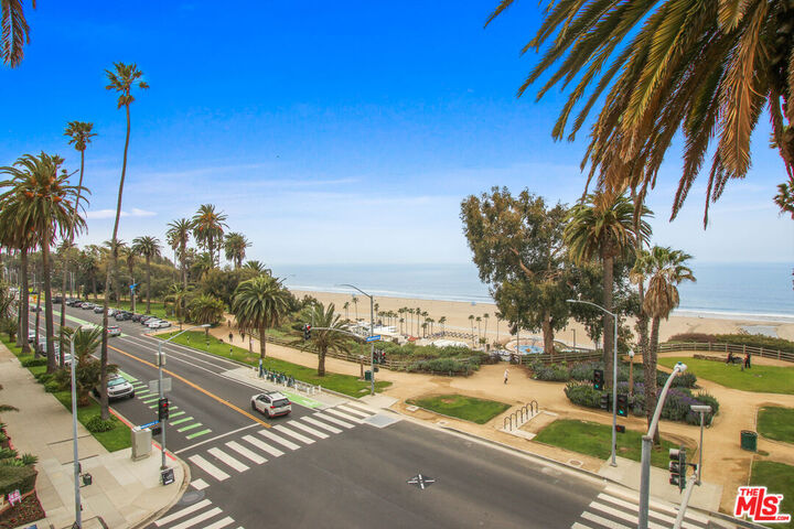 Property Photo:  757 Ocean Ave, Unit 314  CA 90402 