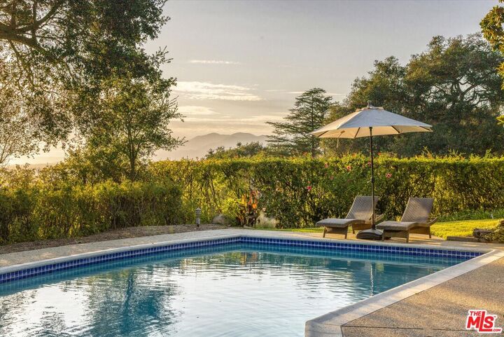 Property Photo: 4450 Via Esperanza CA 93110