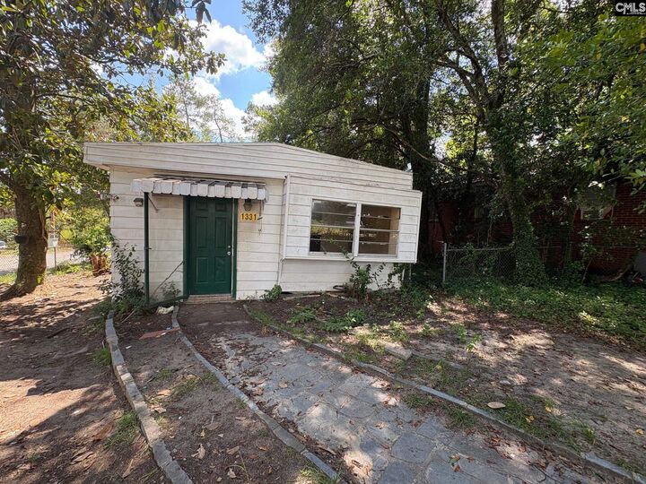 Property Photo:  1331 Head Street  SC 29204 
