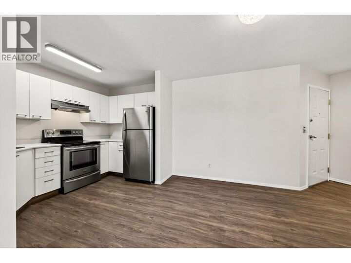 Property Photo: 629 Lansdowne Street 605 BC V2C 1Y6