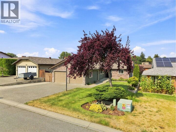 Property Photo:  636 Braemar Drive  BC V1S 1H9 
