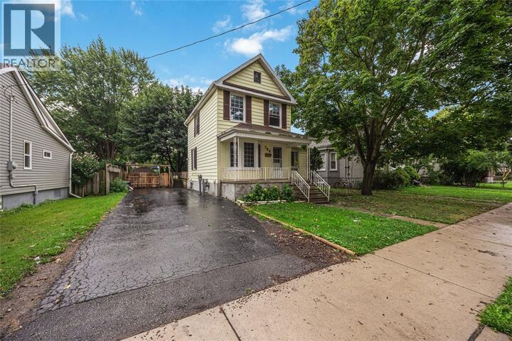 Property Photo:  386 Russell Street South  ON N7T 3M6 