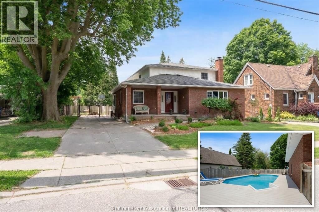 Property Photo:  138 Elizabeth Street  ON N7L 2Y4 