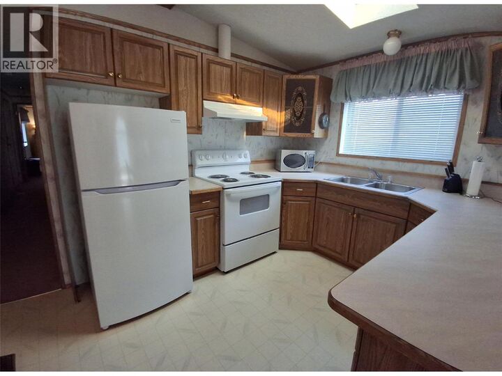 Property Photo:  161 Shuswap Avenue 28  BC V0E 1M0 