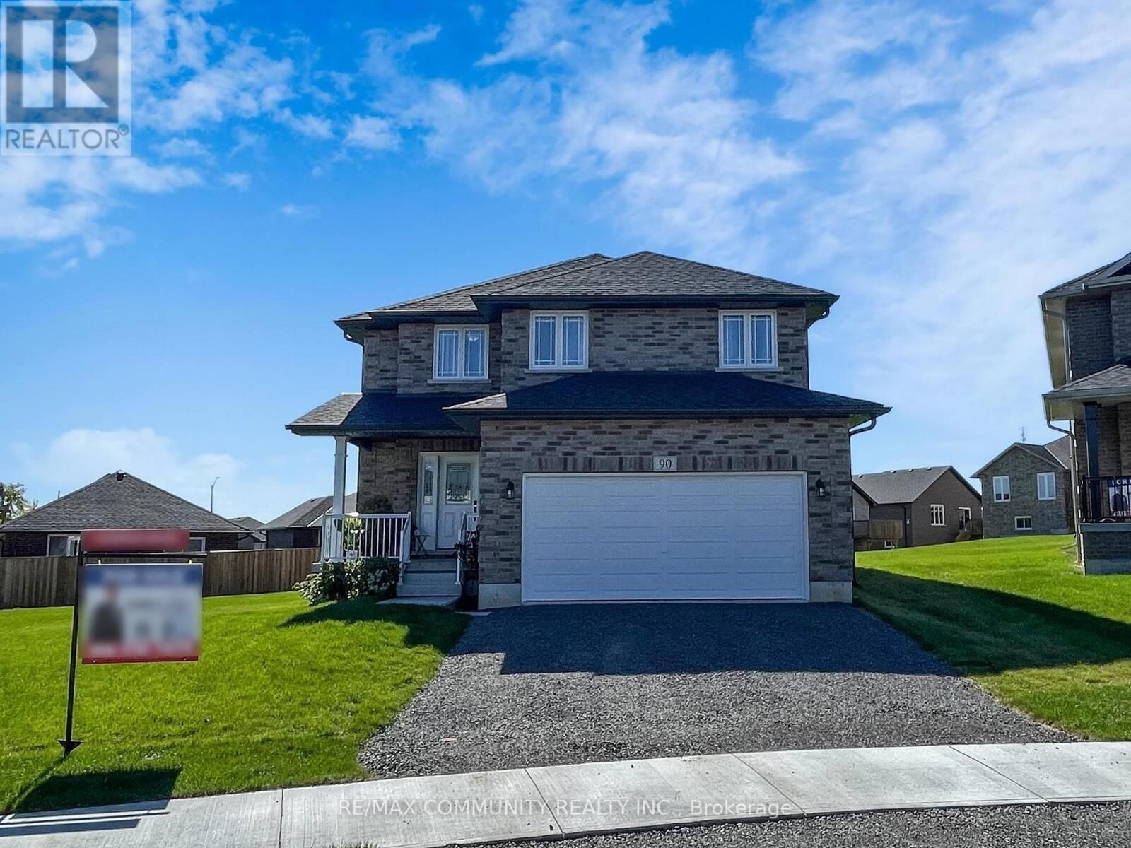 Property Photo:  90 Keeler Court  ON K0L 2V0 