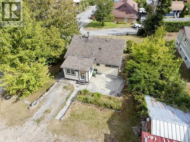 Property Photo:  5392 Dale Ave  BC V8A 3W2 
