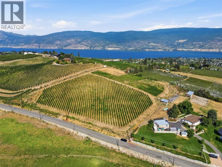 Property Photo:  6007 Giants Head Road  BC V0H 1Z7 