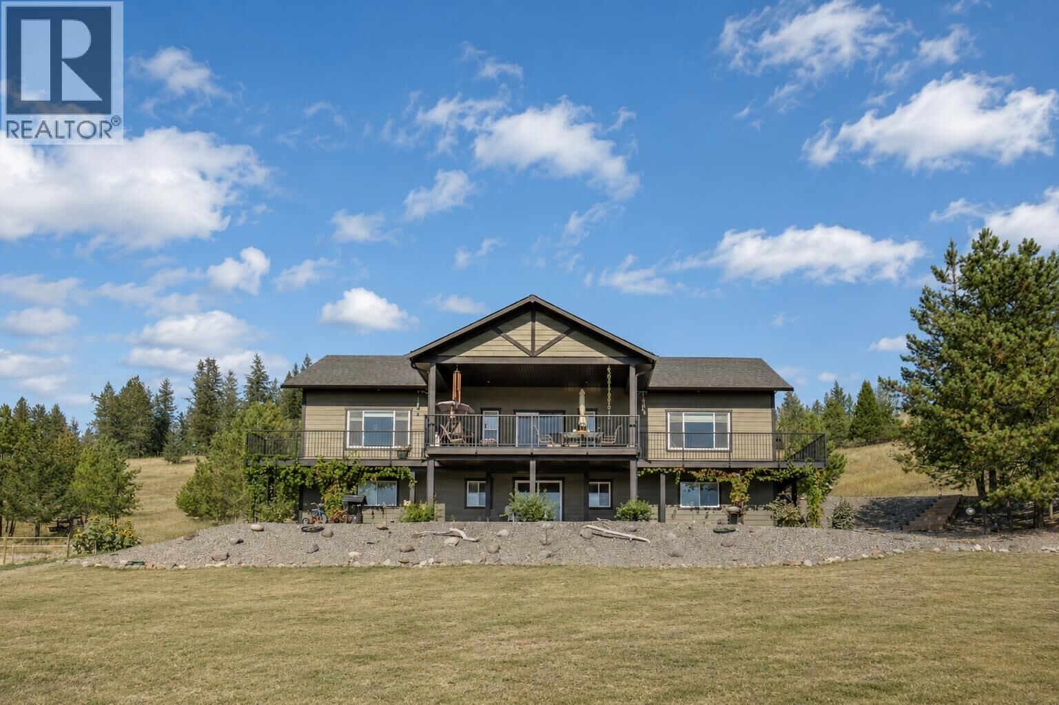 Property Photo: 5593 Lakeside Court BC V0K 2E1