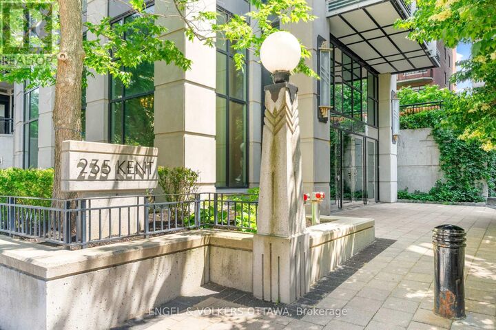 Property Photo:  235 Kent Street 711  ON K2P 1Z9 