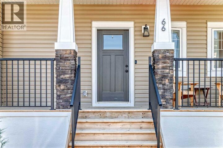 Property Photo:  66 Rivercrest Common  AB T4C 2V2 