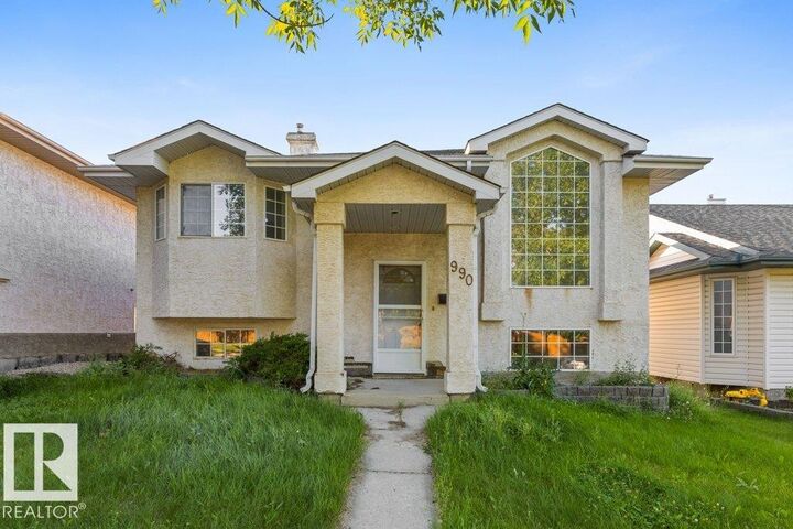 Property Photo:  990 Jim Common Dr  AB T8N 1V1 