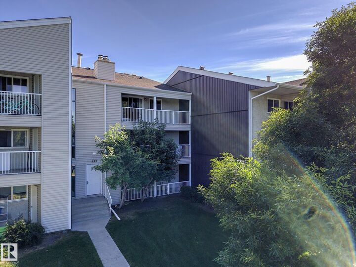 Property Photo:  355 Woodbridge Way 305  AB T8A 4G3 