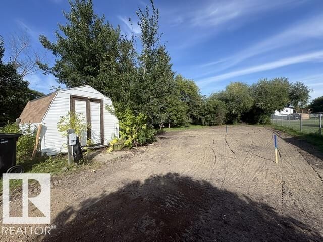 Property Photo:  5005 51 Street  AB T0A 0T0 