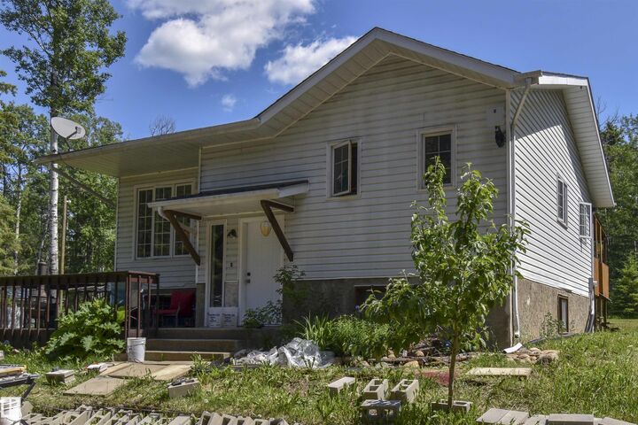 Property Photo:  661021A Hwy 827  AB T9S 2A9 