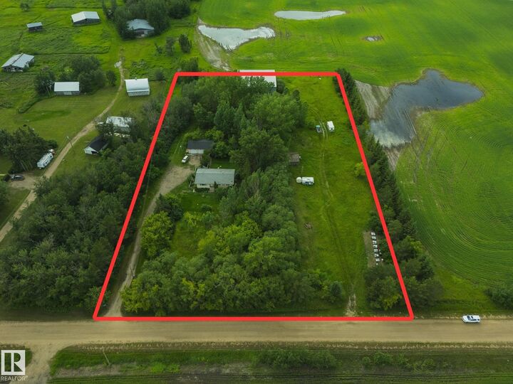 Property Photo:  57518 Rge Road 213  AB T0A 1N6 