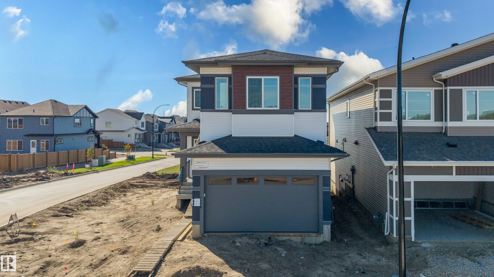 Property Photo:  244 21 Street SW  AB T6X 3C9 