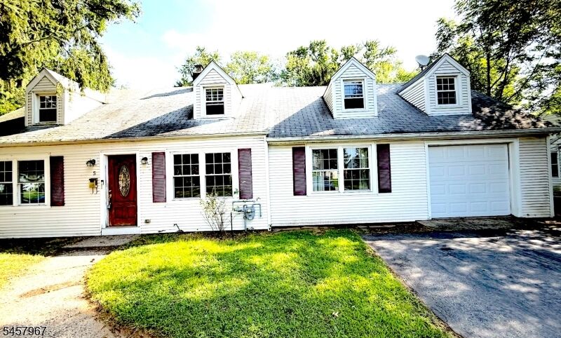Property Photo:  5 Brookside Ave  NJ 07444 