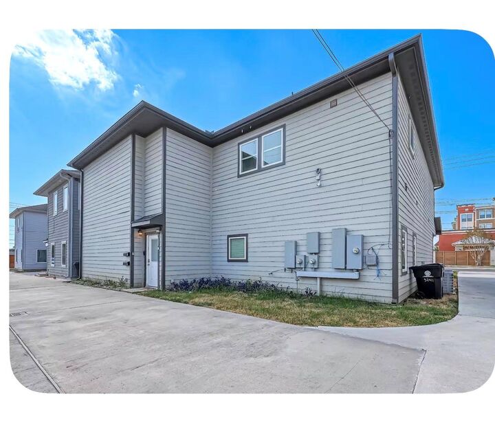Property Photo: 3241 Dixie Drive TX 77021