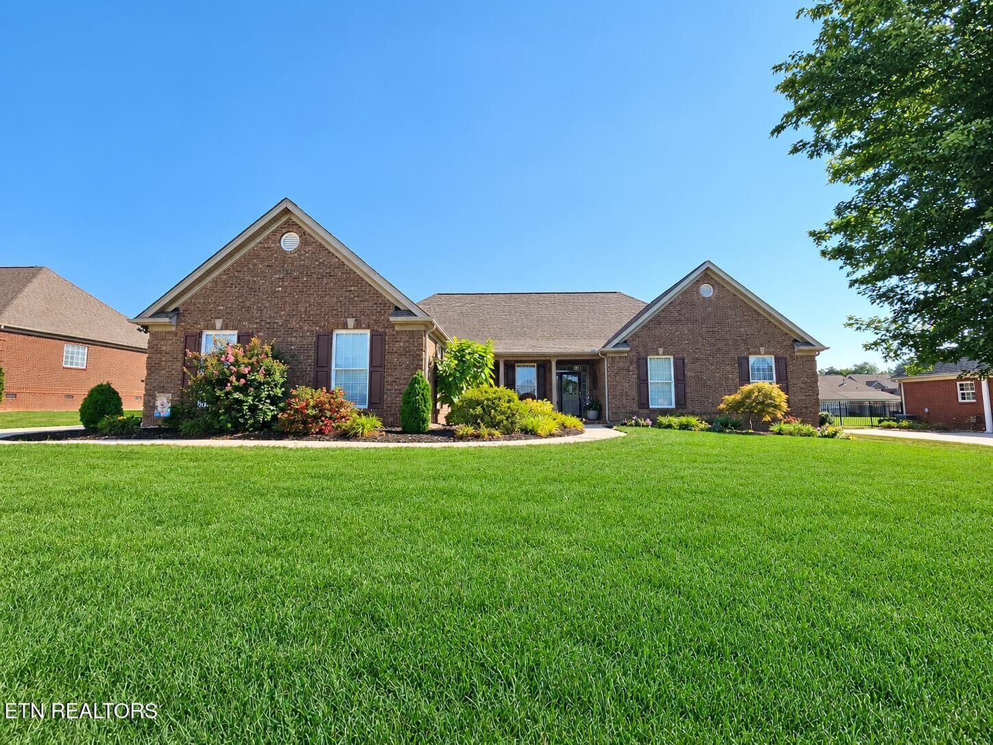 Property Photo: 253 E Port Drive TN 37772