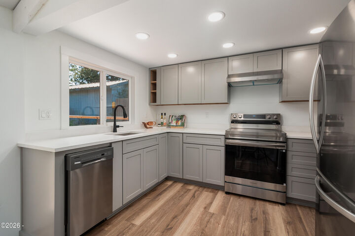 Property Photo: 34725 Second Street OR 97135