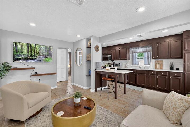Property Photo:  731 W Princeton Street  FL 32804 