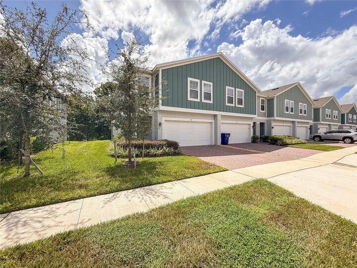 Property Photo:  156 Glass Onion Drive  FL 34737 