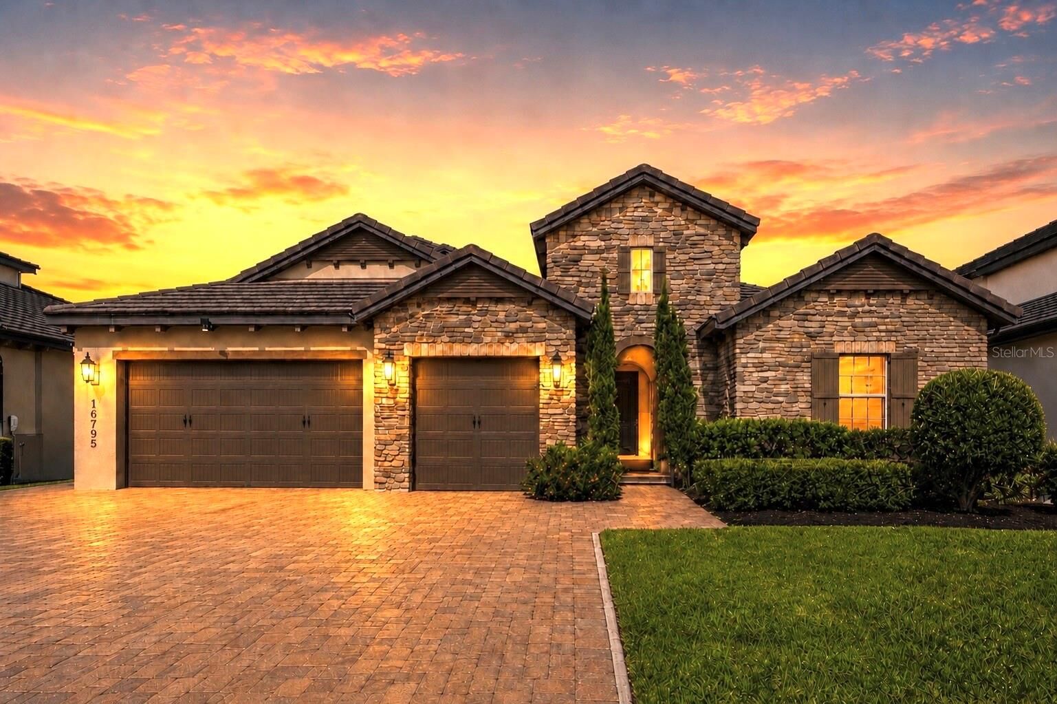 Property Photo:  16795 Turtle Hatch Drive  FL 34787 