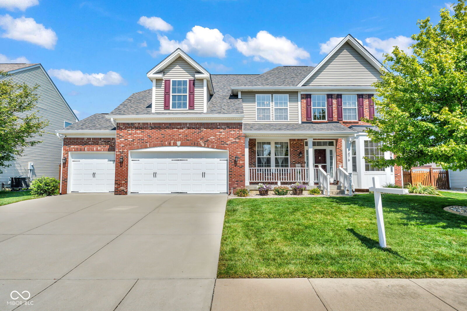 Property Photo:  1476 Hession Drive  IN 46112 