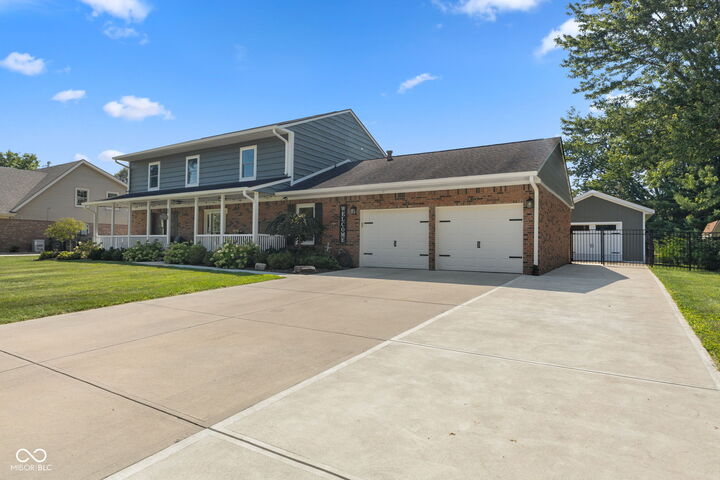 Property Photo: 9 Marley Court IN 46184
