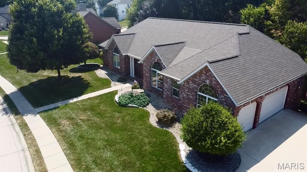 Property Photo:  6 Timberwood Drive  IL 62062 