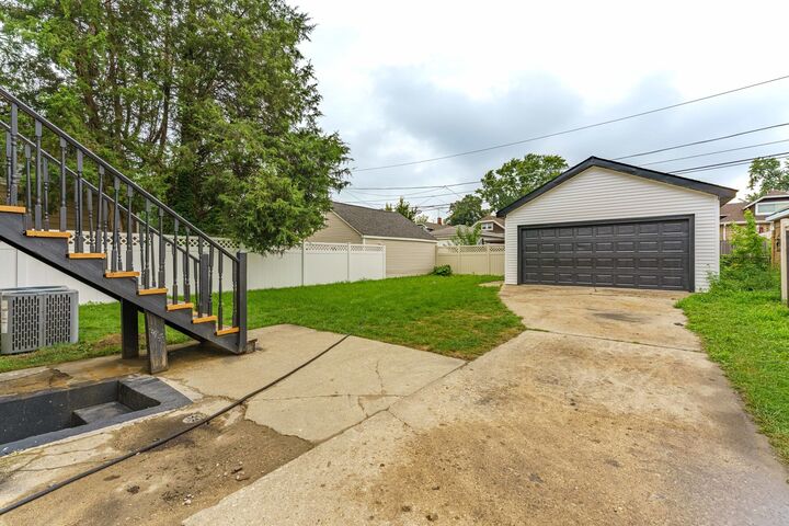 Property Photo:  6429 28th Street  IL 60402 