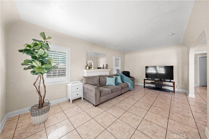 Property Photo:  6503 Wilcox Avenue  CA 90201 