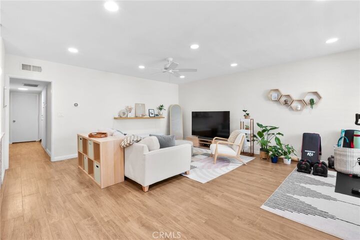 Property Photo:  1200 W Huntington Drive 19  CA 91007 