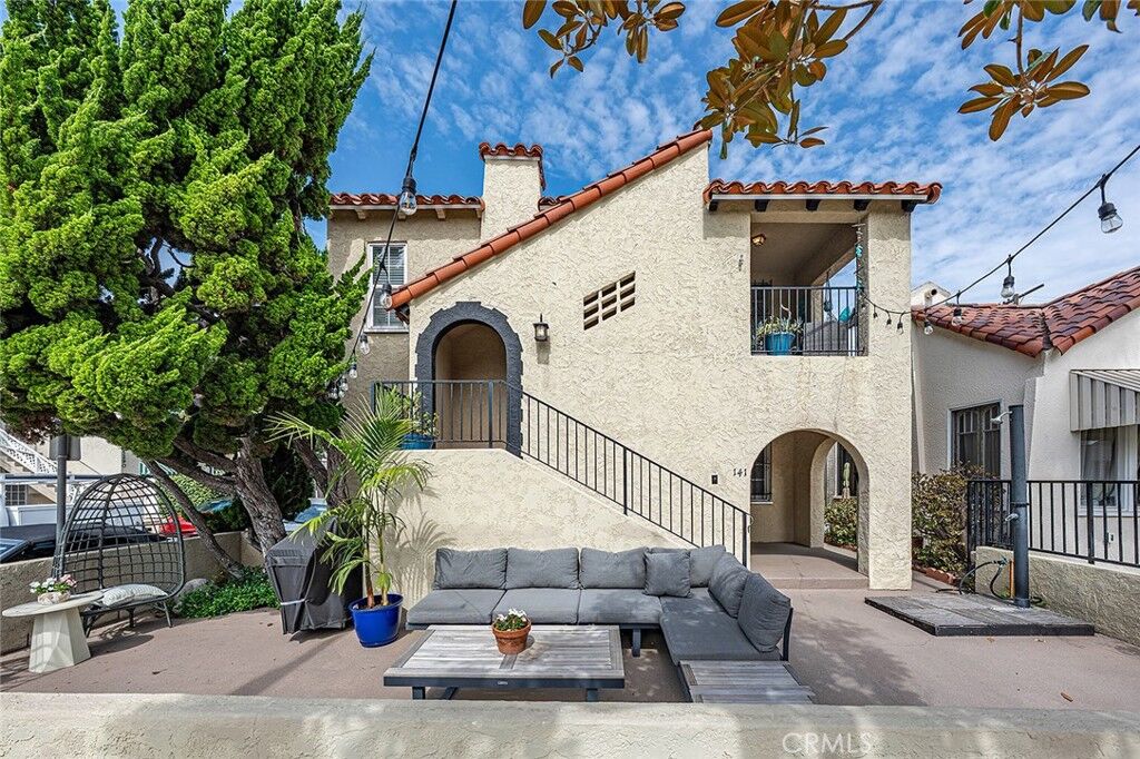 Property Photo: 141 Glendora Avenue CA 90803
