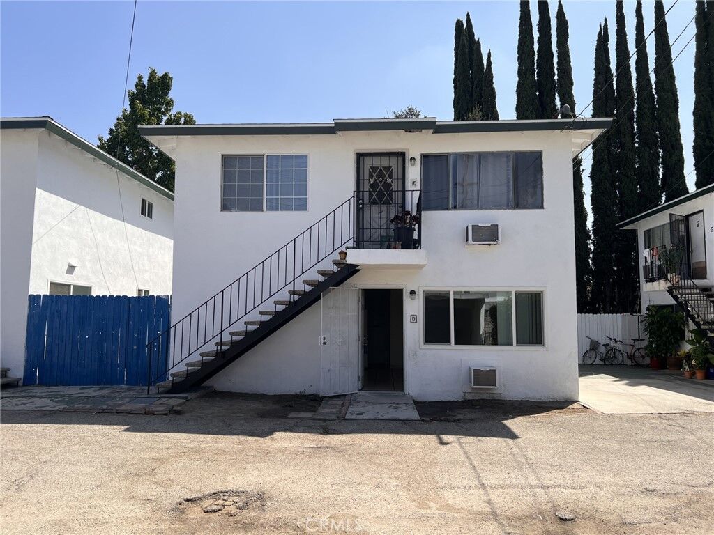 Property Photo: 516 Diamond CA 91016
