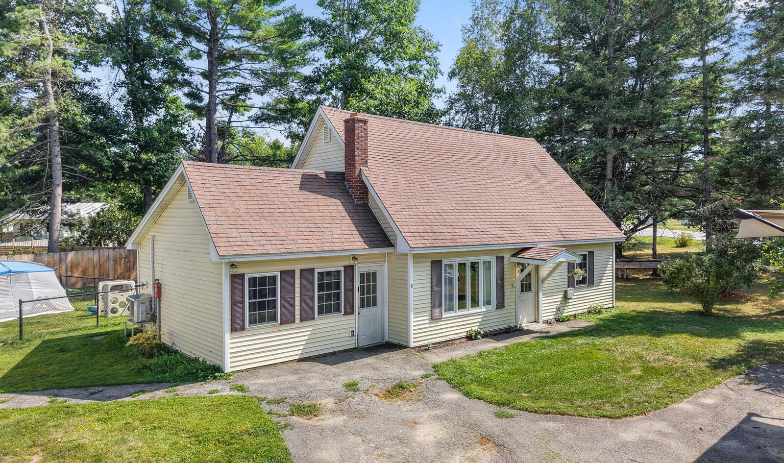 Property Photo:  3 Pine Street  ME 04953 