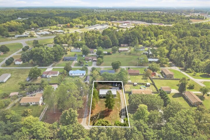 Property Photo:  117 Windy Cut St  TN 37059 