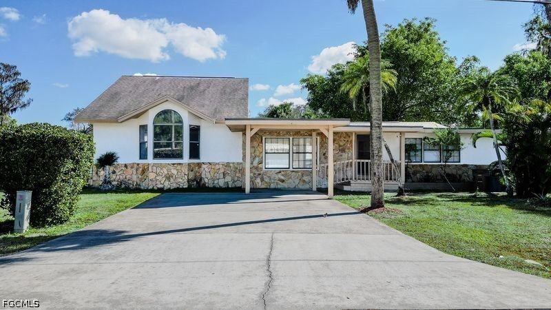 Property Photo: 599 Carolina Avenue FL 33905