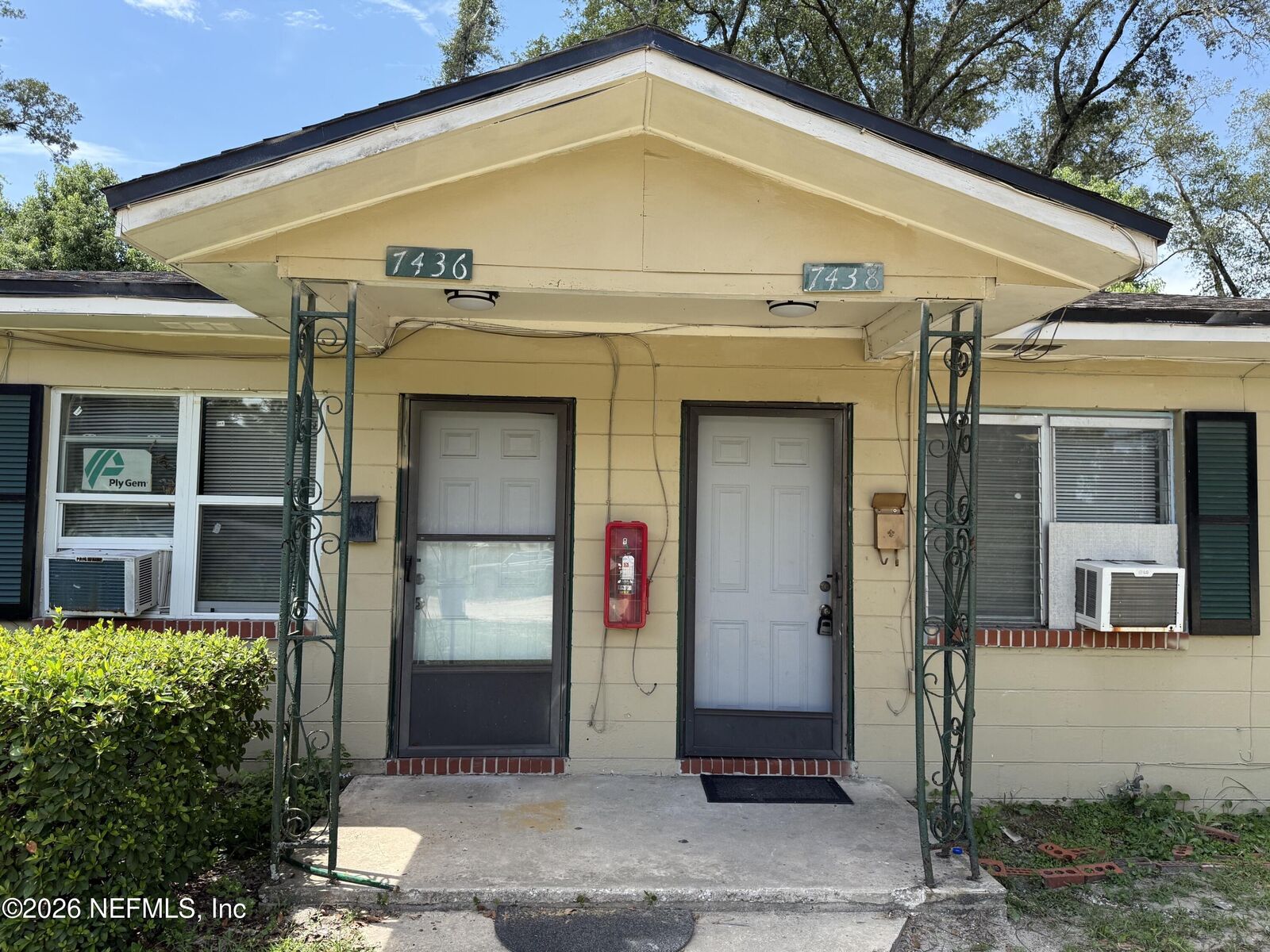 Property Photo:  7436/7438 Grant Avenue  FL 32208 