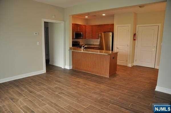 Property Photo:  1303 Windsor Park 303  NJ 07631 