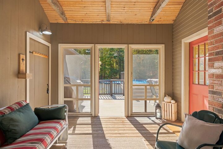 Property Photo:  6 North Woods Road  NH 03046 