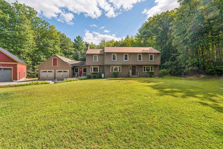 Property Photo:  6 North Woods Road  NH 03046 