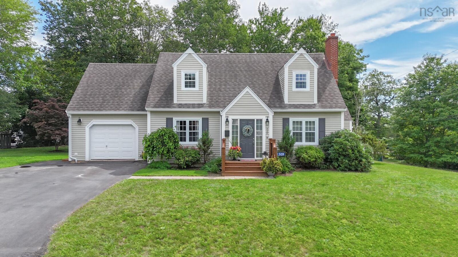 Property Photo:  328 Brady Street  NS B4V 3L3 