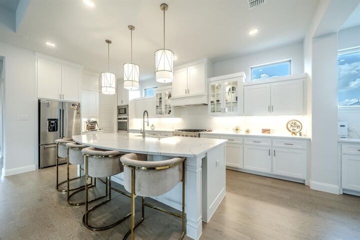 Property Photo:  1518 Viridian Park Lane  TX 76005 