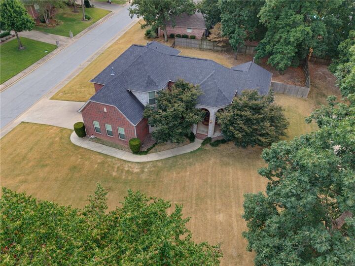 Property Photo: 4200 Seminole Drive AR 72758