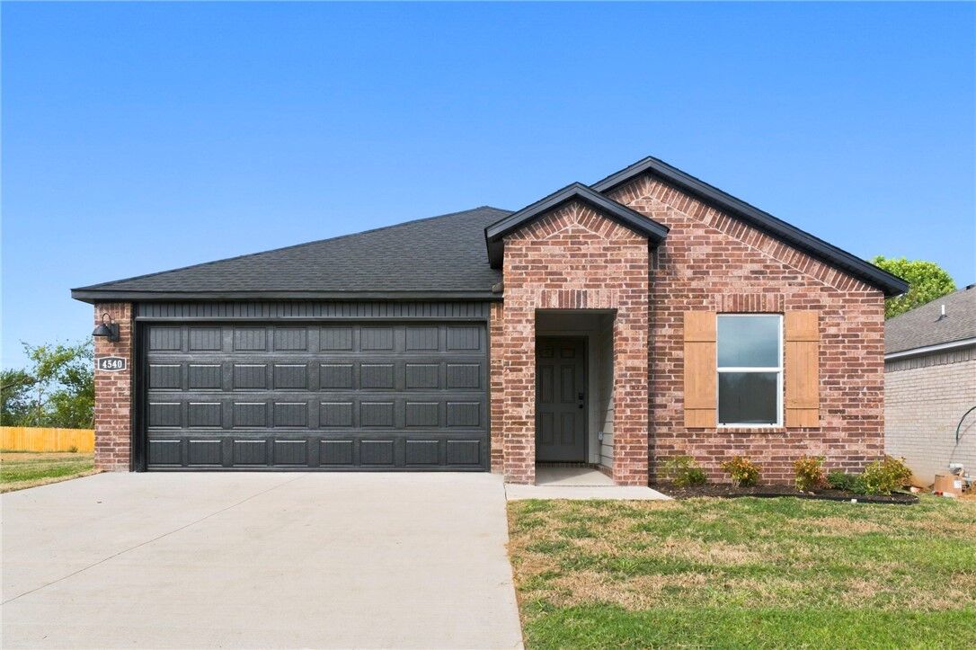 Property Photo: 4401 Tulip Avenue AR 72764