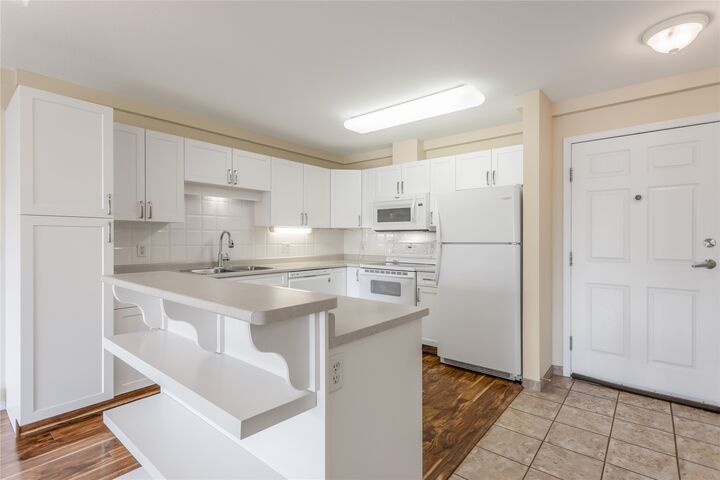 Photo de la propriété:  250 Dougall Road N 405  BC V1X 3K5 